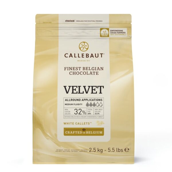 Callebaut Velvet 32% White Chocolate Callets 2.5kg Bag - Image 2