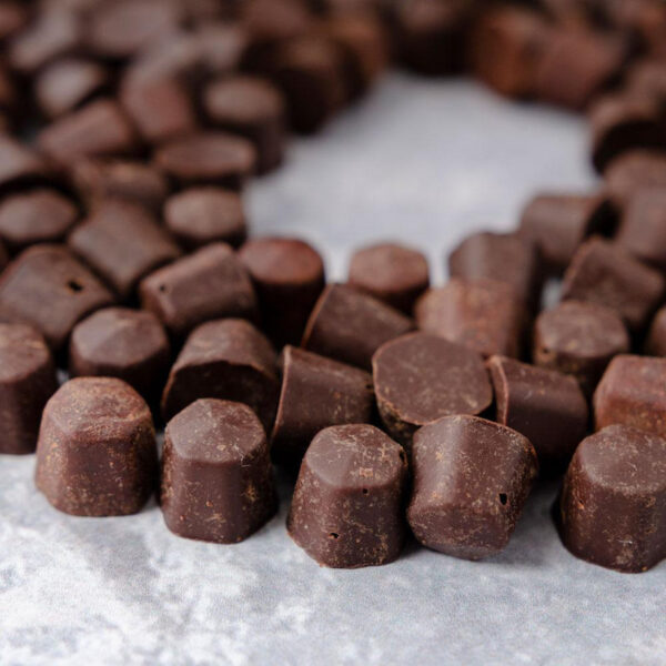 Hu Chocolate Gems for Baking 255g Bag - Image 4