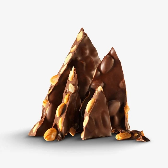 Läderach FrischSchoggi "Fresh Chocolate Bark (by weight) - Almond Dark" per 100g